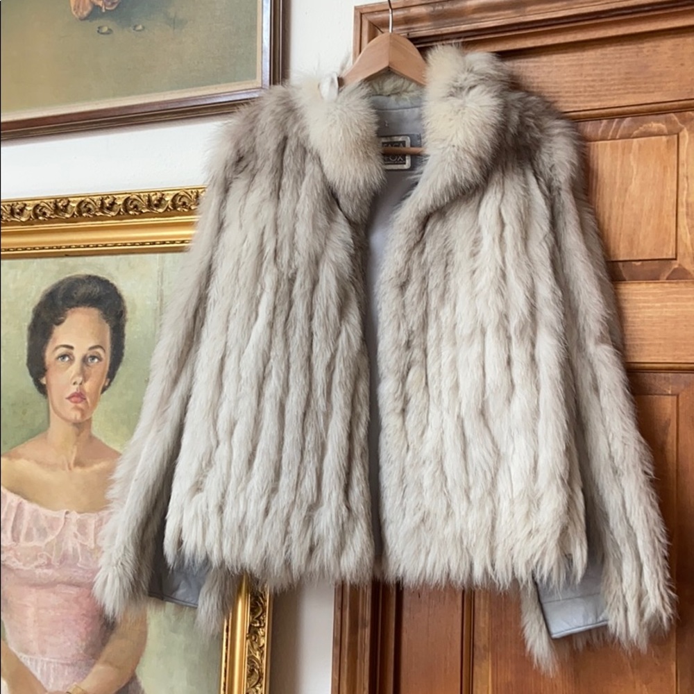 VINTAGE saga fox fur coat